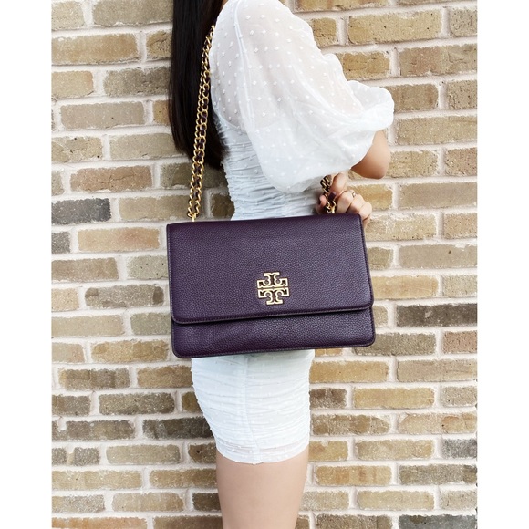 Tory Burch LARGE Britten Adjustable Bag - Picture 4 of 11